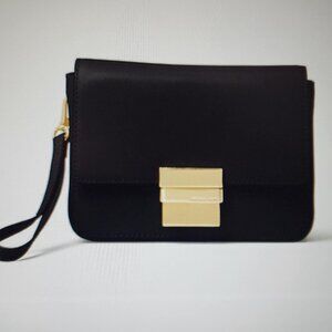 New Michael Kors Madelyn Black Gold Push Lock Wristlet Clutch Bag